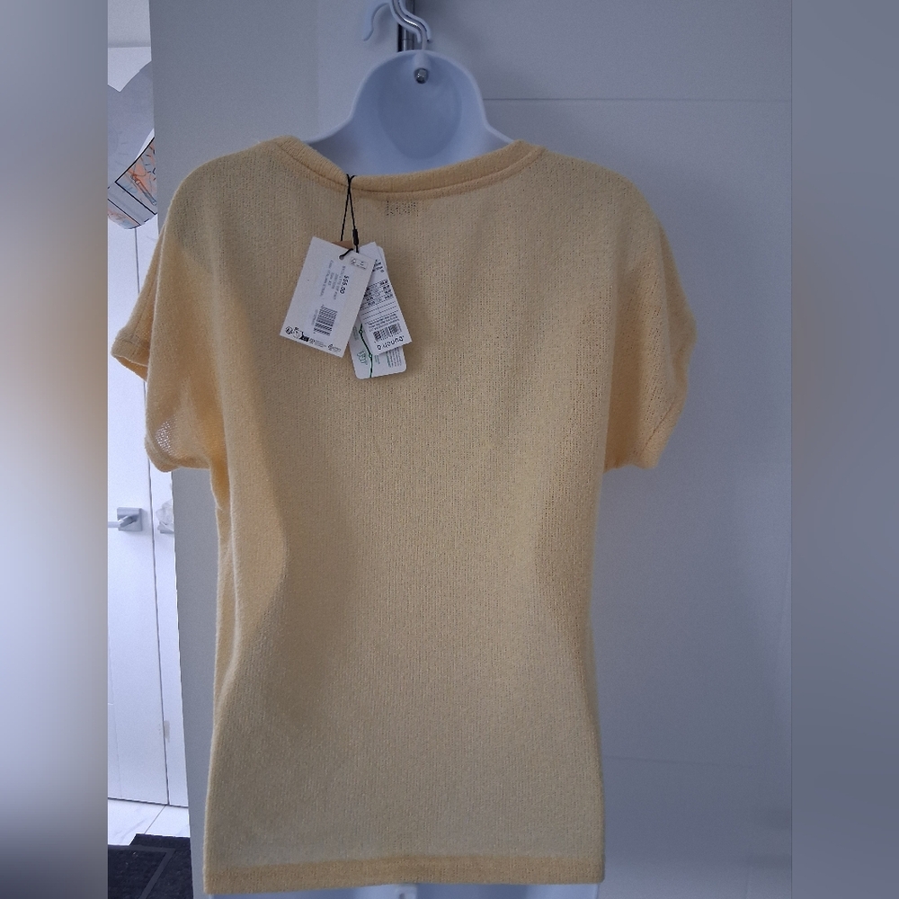 NWT B. Young/ Butter Yellow Short Sleeve Knit Tee/ Semi-sheer/ Size US XS - Picture 4 of 11